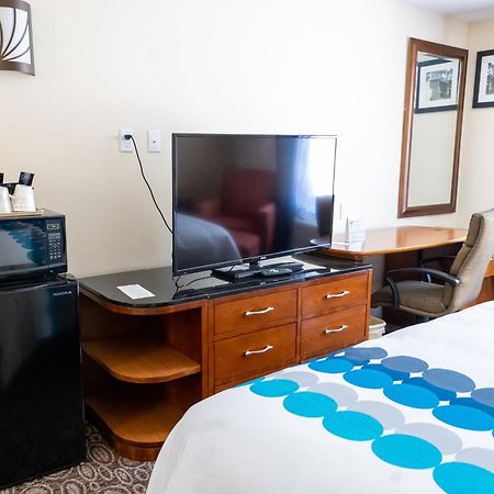 Baymont By Wyndham College Park Atlanta Airport South Hotel Bagian luar foto