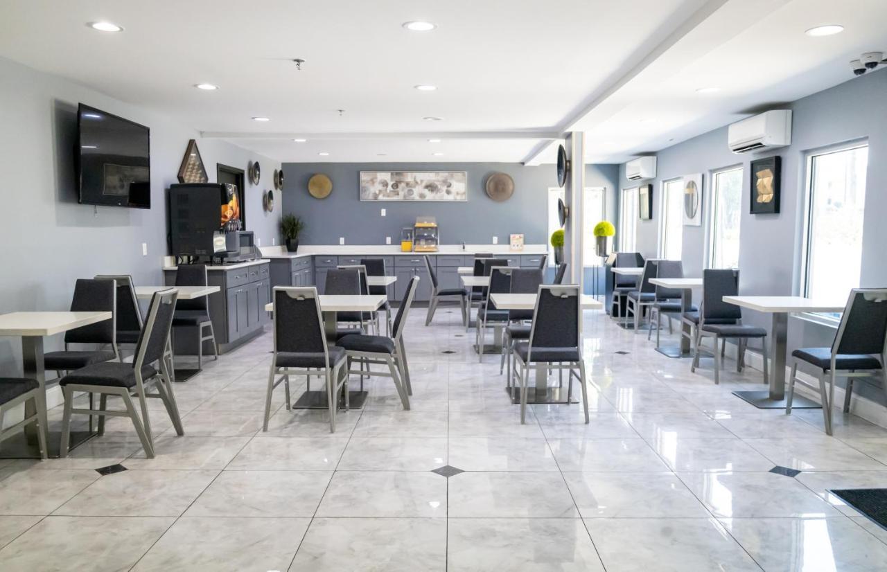 Baymont By Wyndham College Park Atlanta Airport South Hotel Bagian luar foto