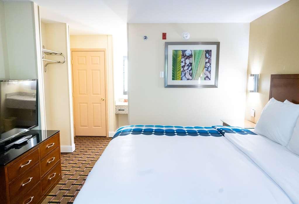 Baymont By Wyndham College Park Atlanta Airport South Hotel Ruang foto