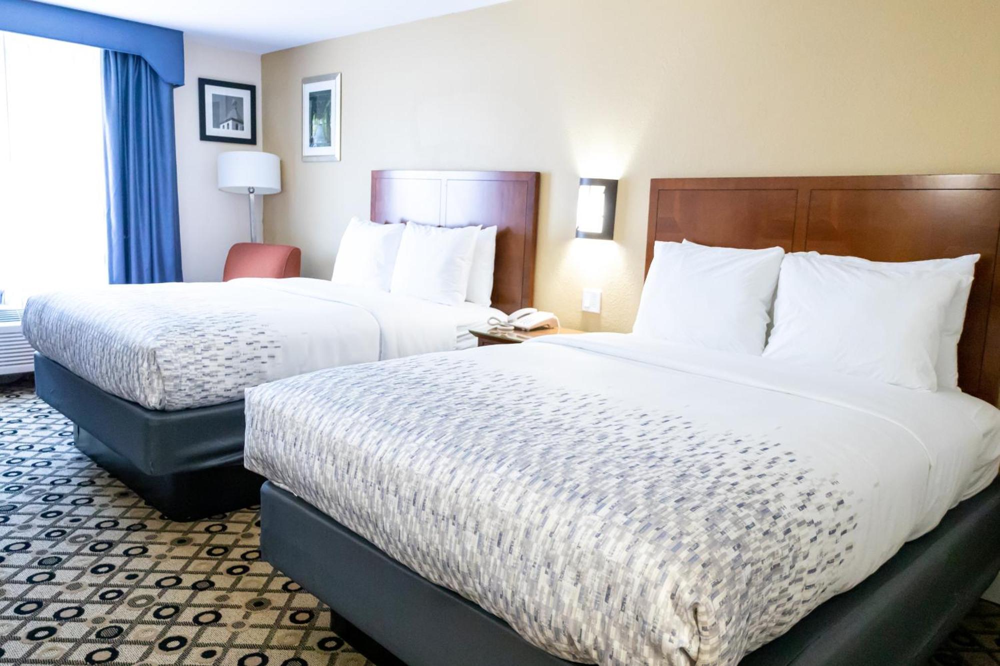 Baymont By Wyndham College Park Atlanta Airport South Hotel Bagian luar foto